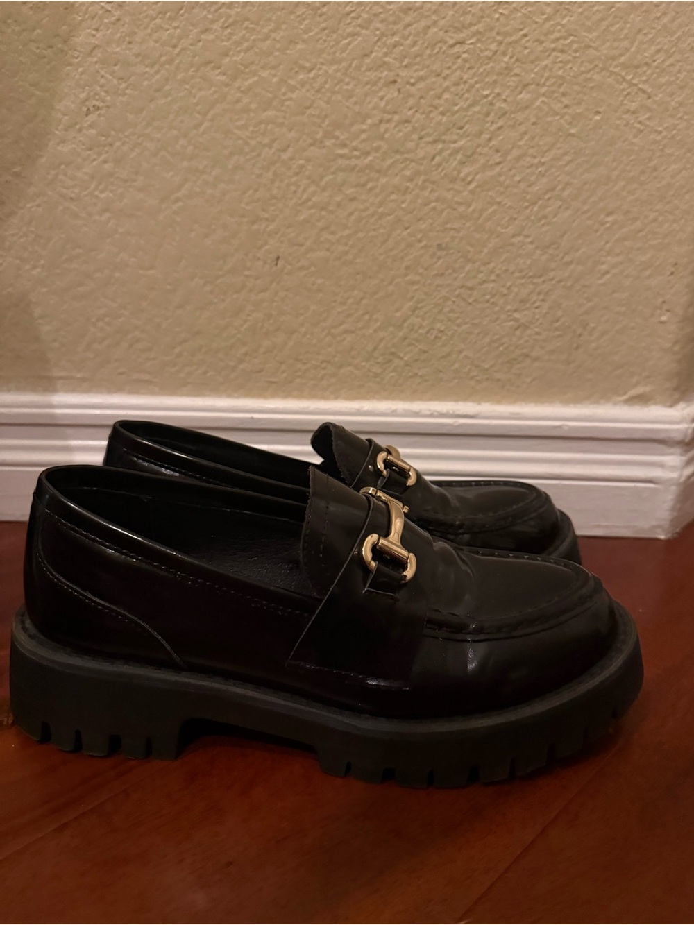 Steve Madden Women’s Black Chunky Loafer with Gold Accent